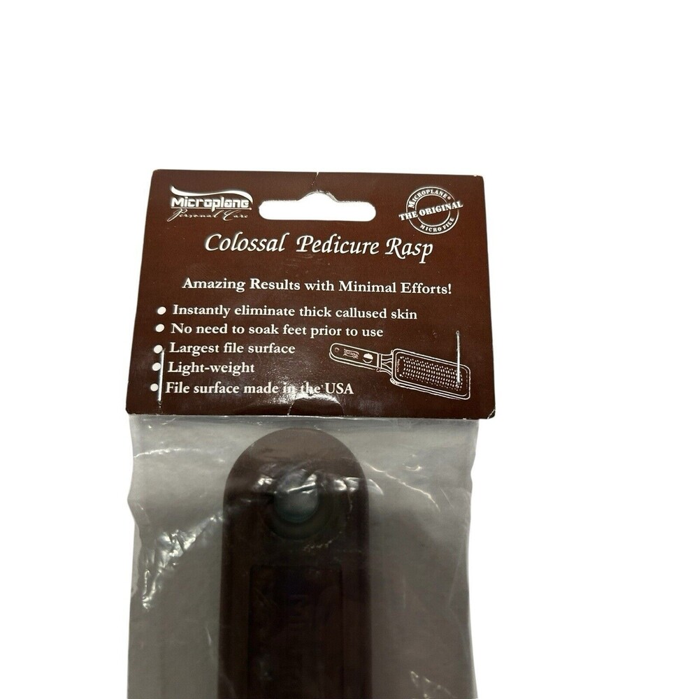 Microplane Colossal Foot File / Pedicure Rasp - Perfect for Calluses - Brown - Picture 2 of 7